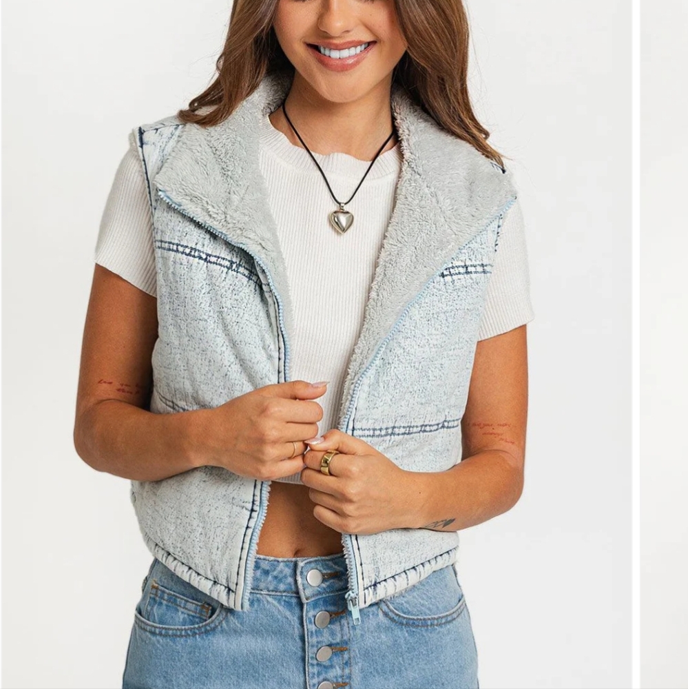 🎁 Cropped Vest